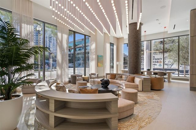 275 1ST AVENUE S 1001, St Petersburg, FL 33701