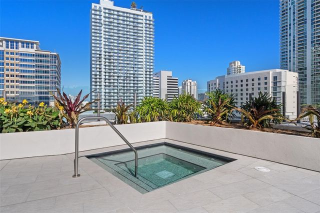 275 1ST AVENUE S 1001, St Petersburg, FL 33701