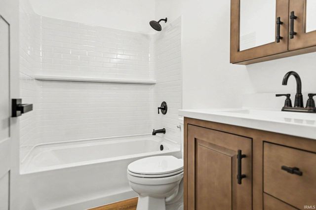 2230 S Meade Street, South Bend, IN 46613