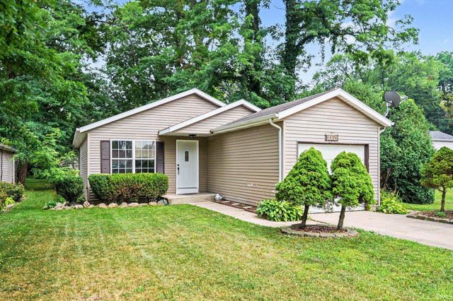 2230 S Meade Street, South Bend, IN 46613