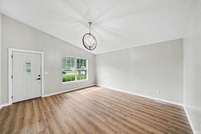2230 S Meade Street, South Bend, IN 46613