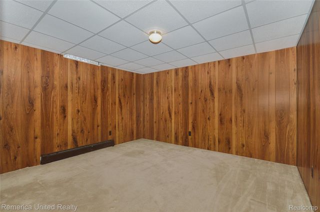 12113 Lexington Drive, Green Oak Township, MI 48178