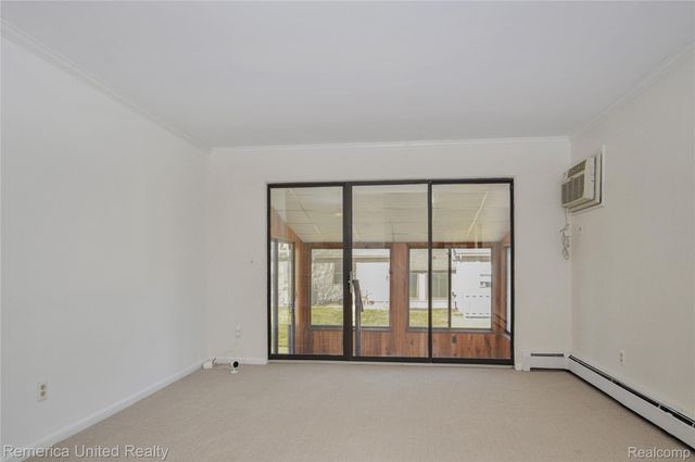12113 Lexington Drive, Green Oak Township, MI 48178