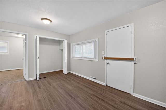 11206 CORRINGTON Avenue, Kansas City, MO 64134