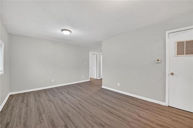 11206 CORRINGTON Avenue, Kansas City, MO 64134