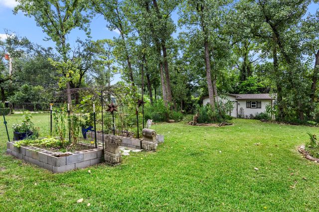 2300 W Tidwell Road, Houston, TX 77091