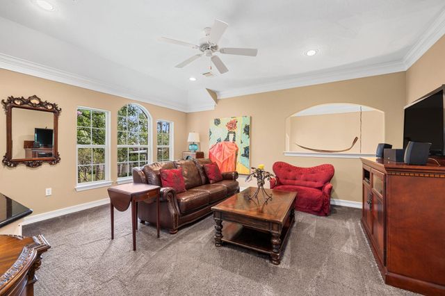 2300 W Tidwell Road, Houston, TX 77091