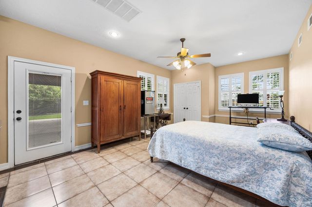 2300 W Tidwell Road, Houston, TX 77091