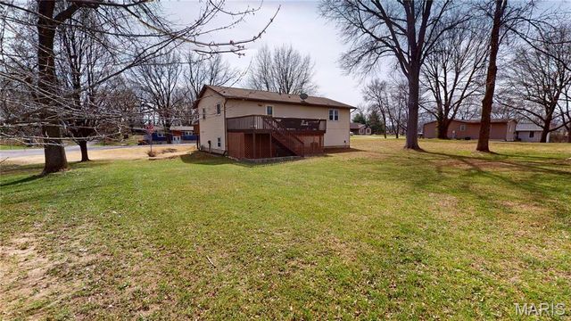 929 Holiday Point Parkway, Edwardsville, IL 62025