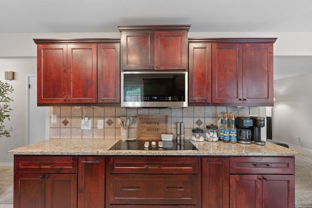 5718 N Sutherlin St, Spokane, WA 99205