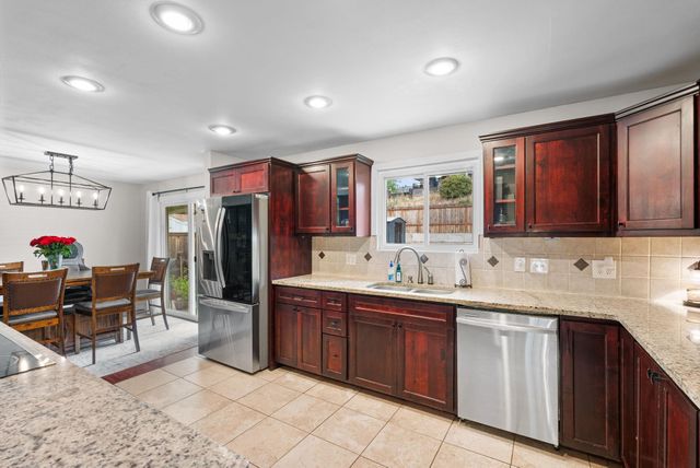 5718 N Sutherlin St, Spokane, WA 99205