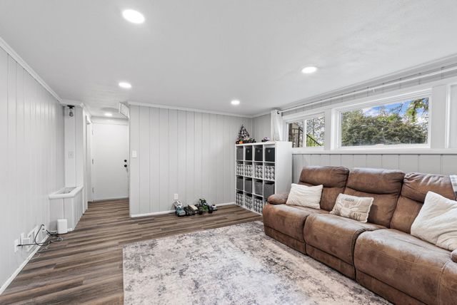 5718 N Sutherlin St, Spokane, WA 99205