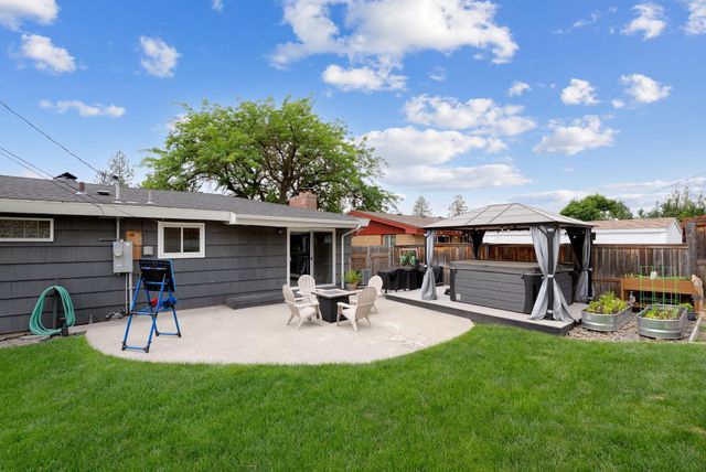 5718 N Sutherlin St, Spokane, WA 99205