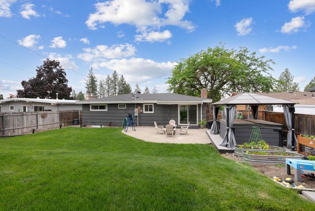 5718 N Sutherlin St, Spokane, WA 99205