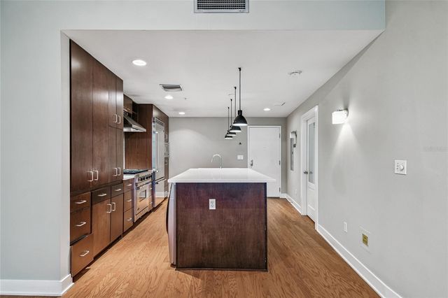 1120 E KENNEDY BOULEVARD 1028, Tampa, FL 33602