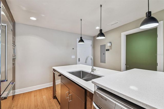 1120 E KENNEDY BOULEVARD 1028, Tampa, FL 33602