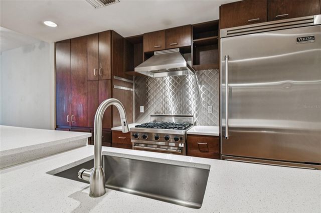 1120 E KENNEDY BOULEVARD 1028, Tampa, FL 33602