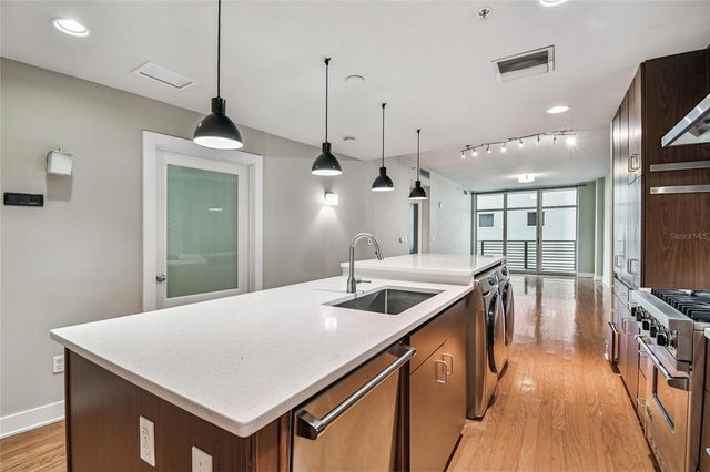 1120 E KENNEDY BOULEVARD 1028, Tampa, FL 33602