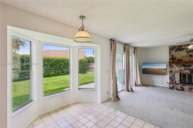 12769 Meadowbreeze Drive, Wellington, FL 33414