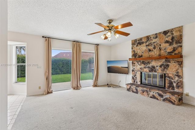 12769 Meadowbreeze Drive, Wellington, FL 33414