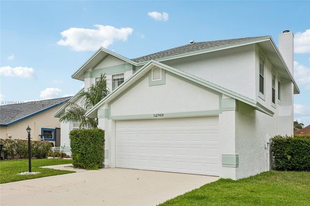 12769 Meadowbreeze Drive, Wellington, FL 33414