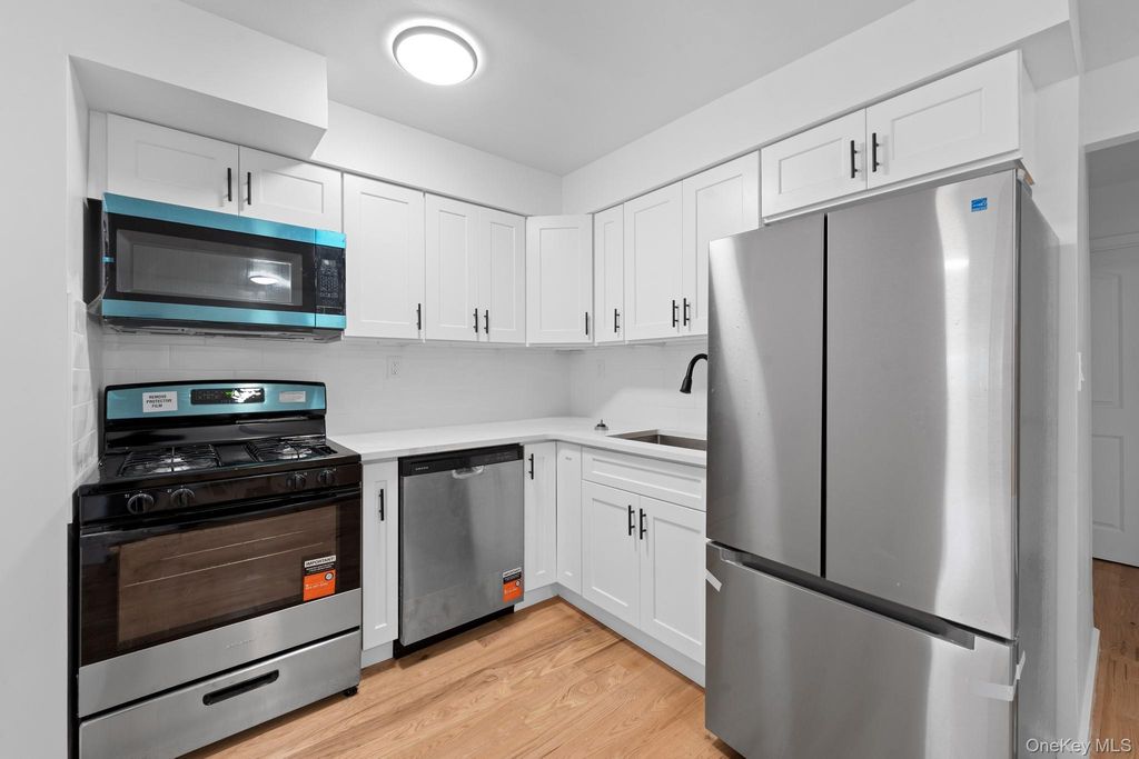 4017 Ely Avenue, Bronx, NY 10466 — photo 3