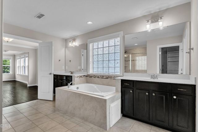 3916 Chapel Oak Drive, Apex, NC 27502