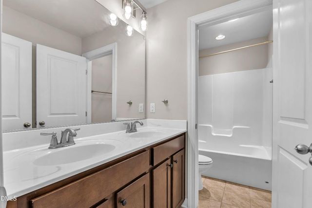 3916 Chapel Oak Drive, Apex, NC 27502