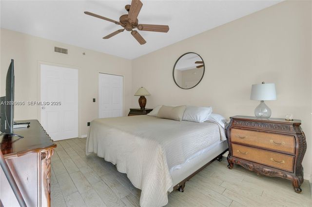 3235 NE 184th Street 11103, Aventura, FL 33160