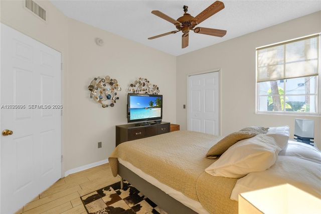 3235 NE 184th Street 11103, Aventura, FL 33160