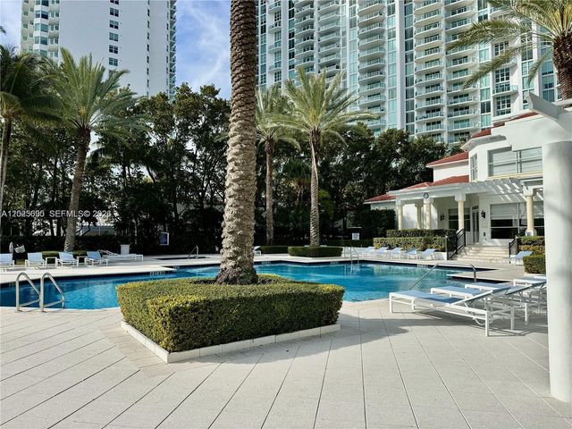 3235 NE 184th Street 11103, Aventura, FL 33160