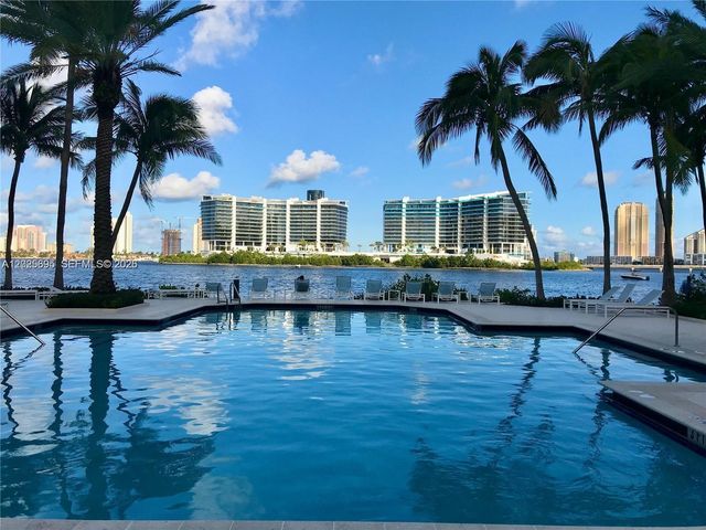 3235 NE 184th Street 11103, Aventura, FL 33160