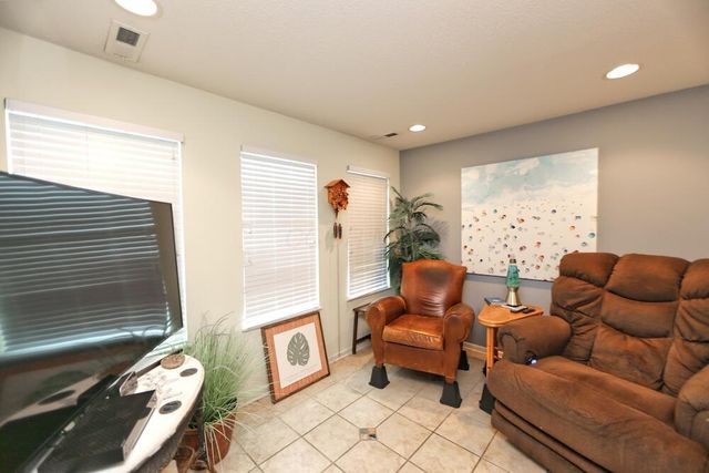 708 Knolls Drive, Mount Vernon, OH 43050