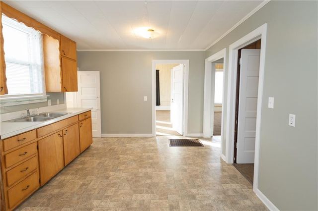 803 E 6th Street, Cherryvale, KS 67335