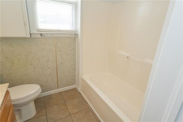 803 E 6th Street, Cherryvale, KS 67335