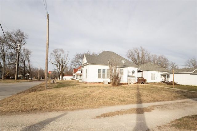 803 E 6th Street, Cherryvale, KS 67335