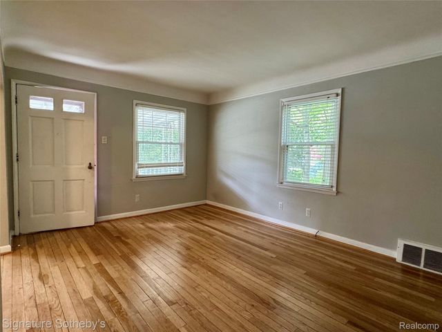 911 S Wilson Avenue, Royal Oak, MI 48067