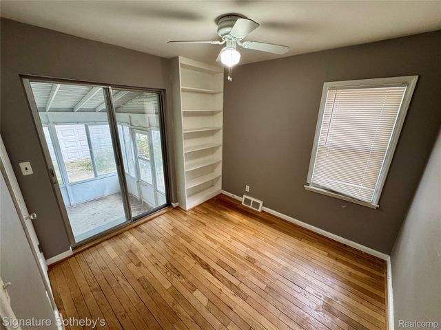911 S Wilson Avenue, Royal Oak, MI 48067