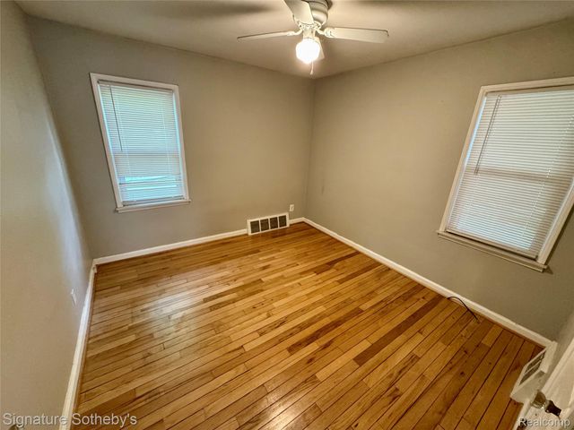 911 S Wilson Avenue, Royal Oak, MI 48067