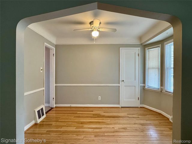 911 S Wilson Avenue, Royal Oak, MI 48067