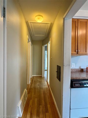 911 S Wilson Avenue, Royal Oak, MI 48067