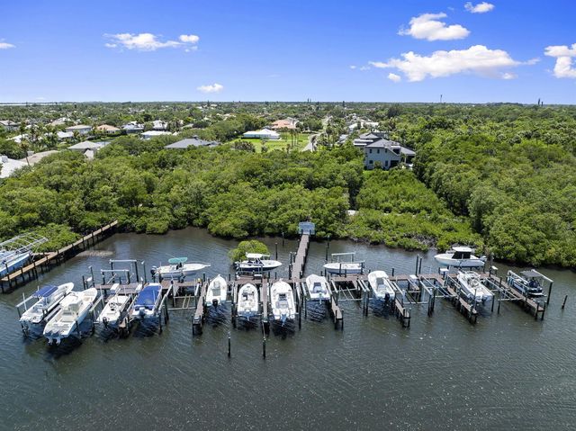 8361 SE Pilots Cove Terrace, Hobe Sound, FL 33455