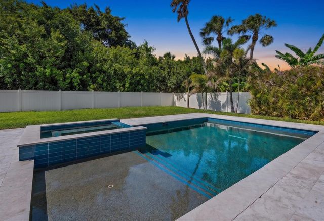 8361 SE Pilots Cove Terrace, Hobe Sound, FL 33455