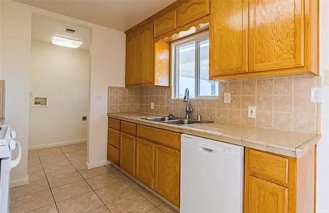 4449 Clausen, Le Grand (also Legrand), CA 95333