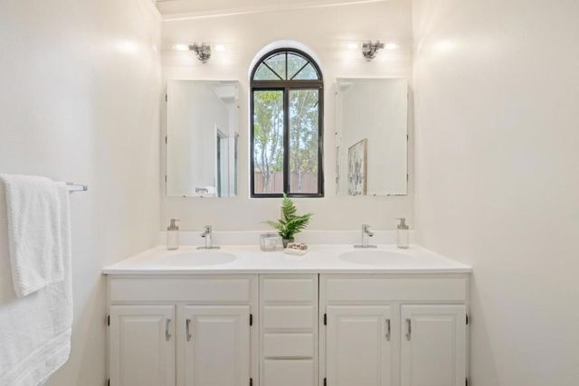 217 Diablo Avenue, Mountain View, CA 94043