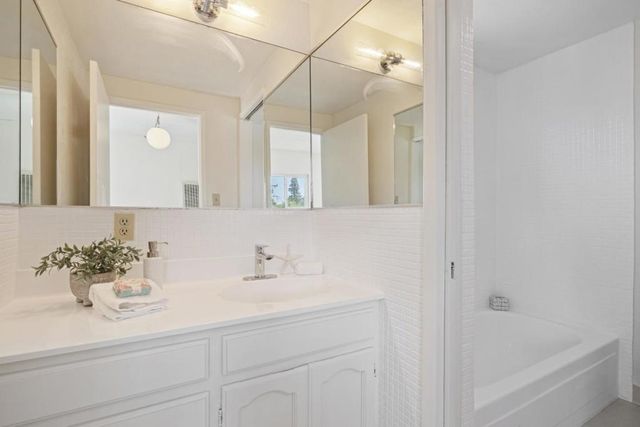 217 Diablo Avenue, Mountain View, CA 94043