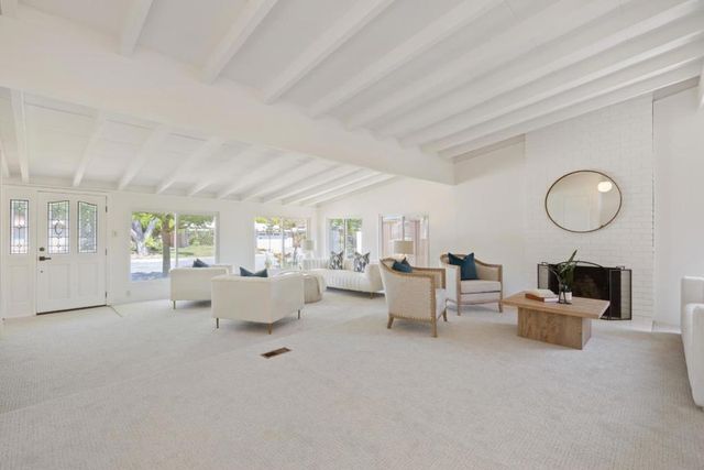 217 Diablo Avenue, Mountain View, CA 94043