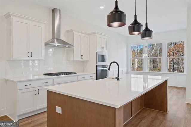 8340 Creekside Overlook Drive, Gainesville, GA 30506