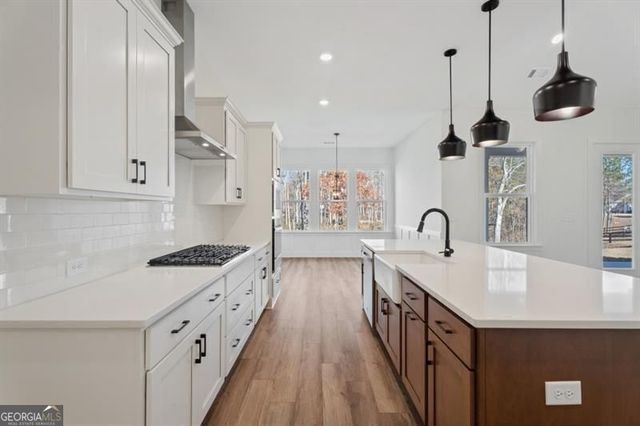 8340 Creekside Overlook Drive, Gainesville, GA 30506