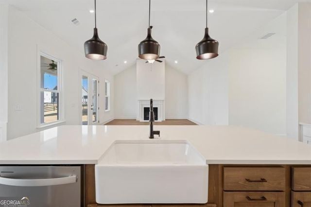 8340 Creekside Overlook Drive, Gainesville, GA 30506